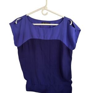 Outback Red women’s purple flowy top. Split shoulders. Size S. Workwear